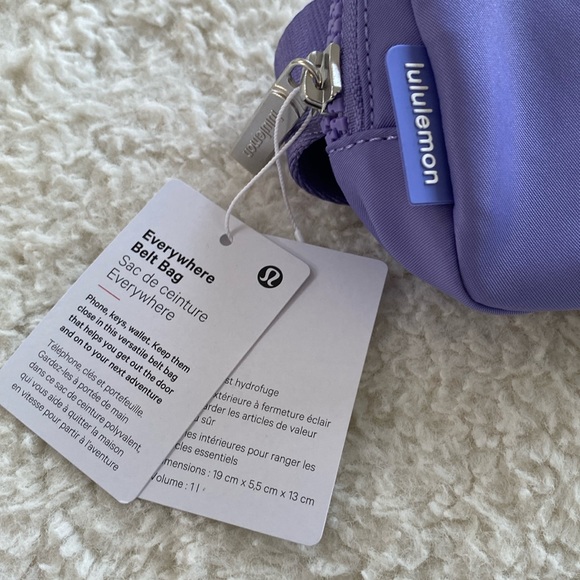 ❤️ Lululemon Everywhere Belt Bag in Dark Lavendar NWT - Picture 3 of 11
